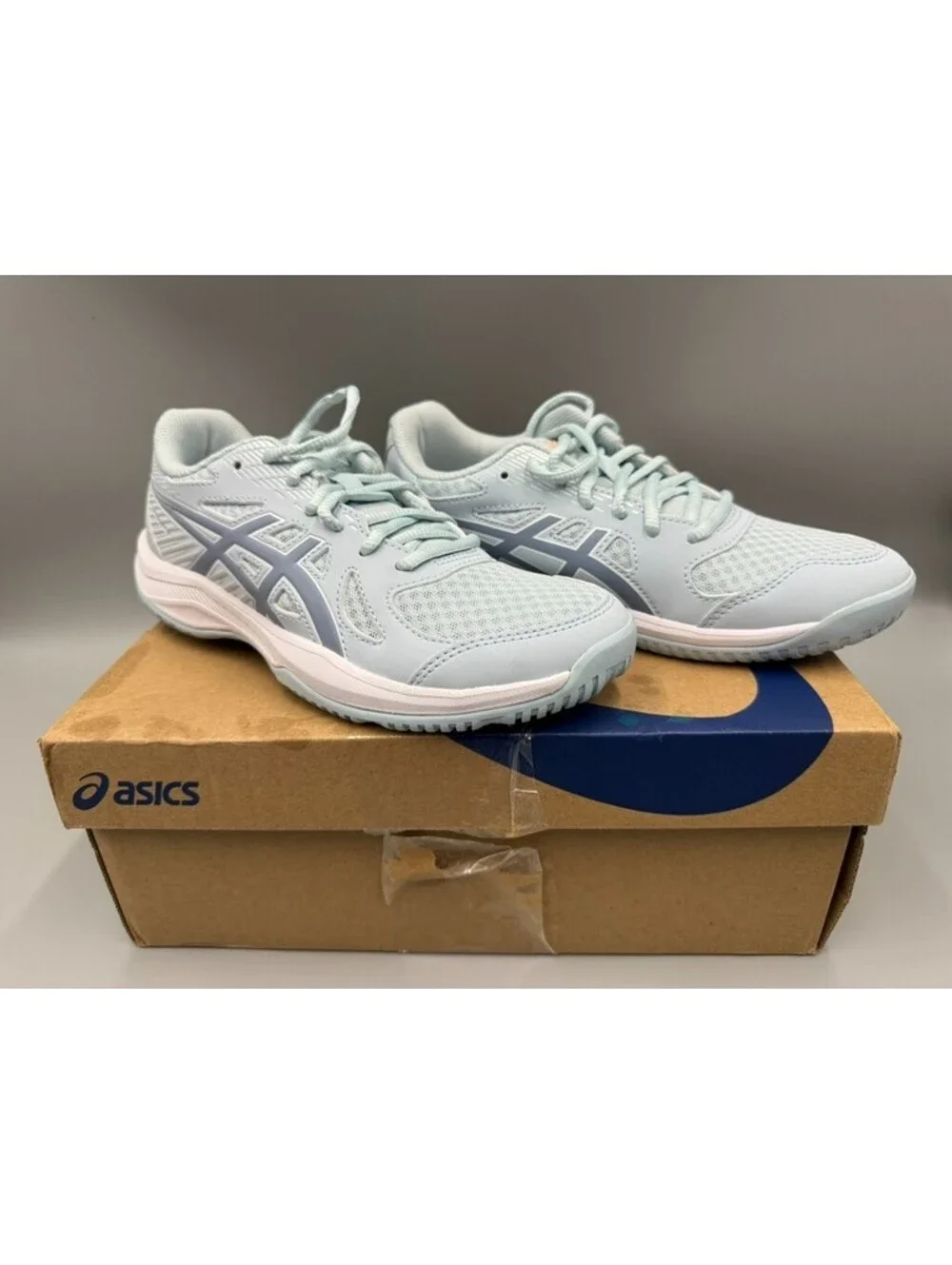 Women’s ASICS Upcourt 6 Volleyball Shoes, Cool Grey/Grey Blue, Size 6.5 w/Box
